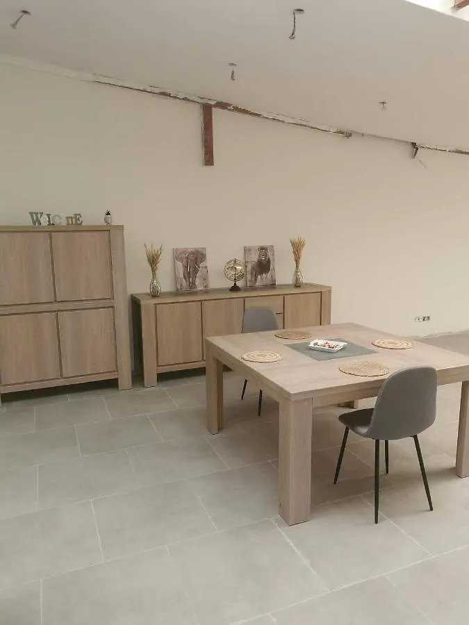 Homestay Le Caillou Blanc Apartment Charleroi Belgium